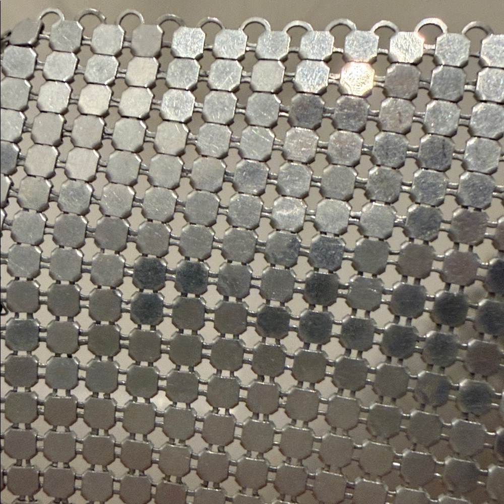 A silver-toned chainmail mesh scarf bib necklace. VTG - Picture 5 of 16